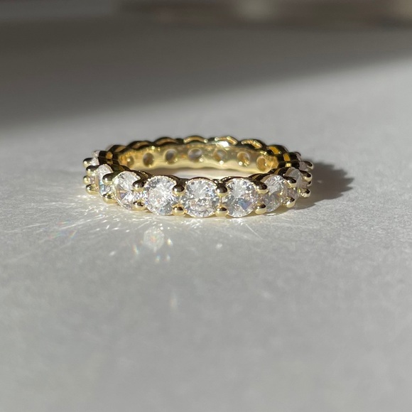 Waterproof Tarnish Proof Gold Diamond Ring - Picture 3 of 8